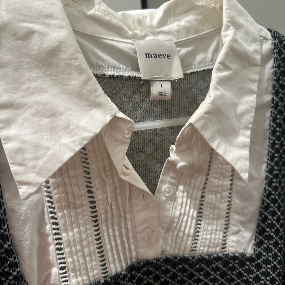 Maeve Sleeveless Tuxedo Top - Picture 6 of 8